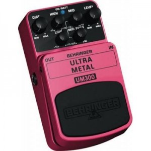 BEHRINGER UM300 педаль эффектов 'хэви метал'-дисторшн