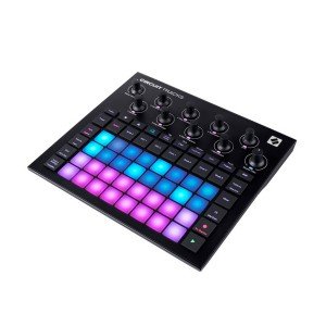 NOVATION Circuit Tracks NOVATION Circuit Tracks