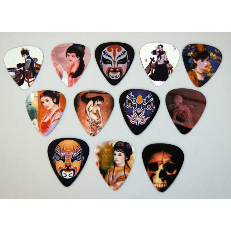 AP-100R2 Коробка медиаторов, толщина 0,46-0,81мм, рисунок с двух сторон, 100шт Alice