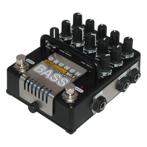 BC-1 "Bass Crunch" Транзисторный двухканальный предусилитель для бас-гитары, AMT Electronics