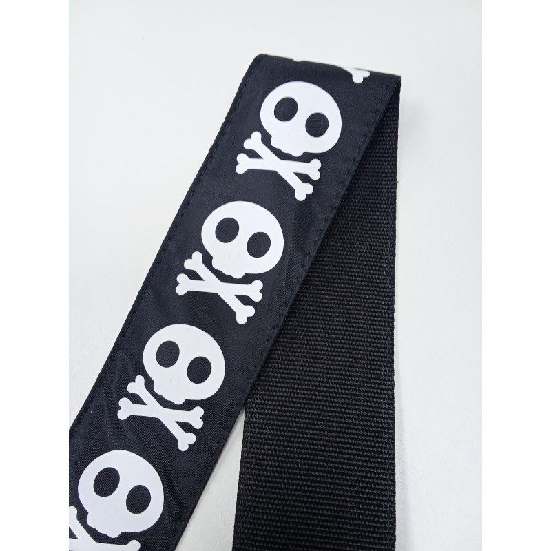 MZ-RGE-7-1ApJRogerBk Ремень для гитары, черный, аппликация Веселый Роджер, MEZZO