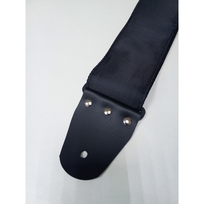 MZ-RGE-7-1ApSymbolsBk Ремень для гитары, черный, аппликация Символы, MEZZO