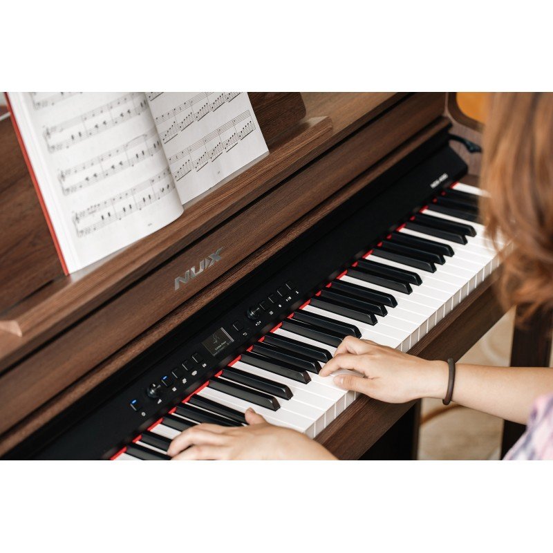 NCK-430-WN Цифровое пианино на стойке с педалями, цвет орех, Nux