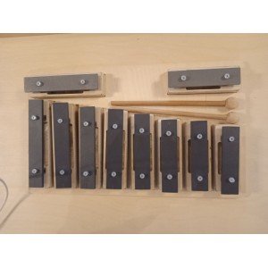 SGBS10 Металлофон разборный (глокеншпиль) сопрано 8 нот+ 2 полутона, 2 палочки, Sinkopa