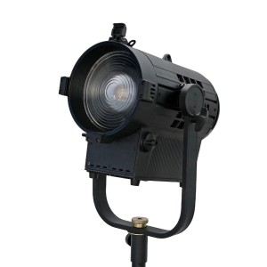The One Studio LED FS-F400SL WW+CW (15°-50°) Театральный прожектор с линзой Fresnel