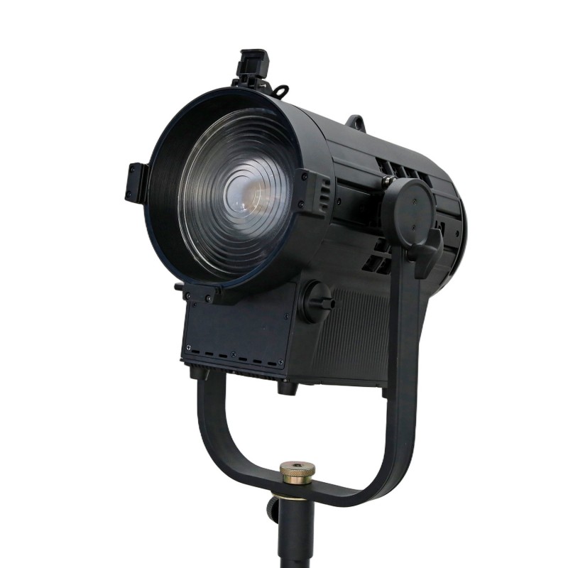 The One Studio LED FS-F400SL WW+CW (15°-50°) Театральный прожектор с линзой Fresnel